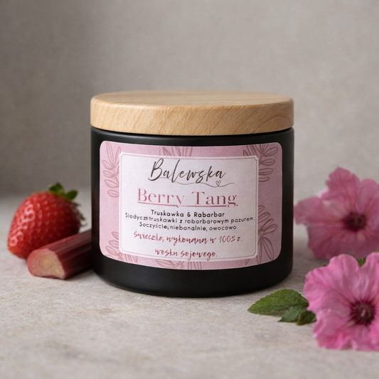 Berry Tang – świeca sojowa o zapachu truskawki i rabarbaru