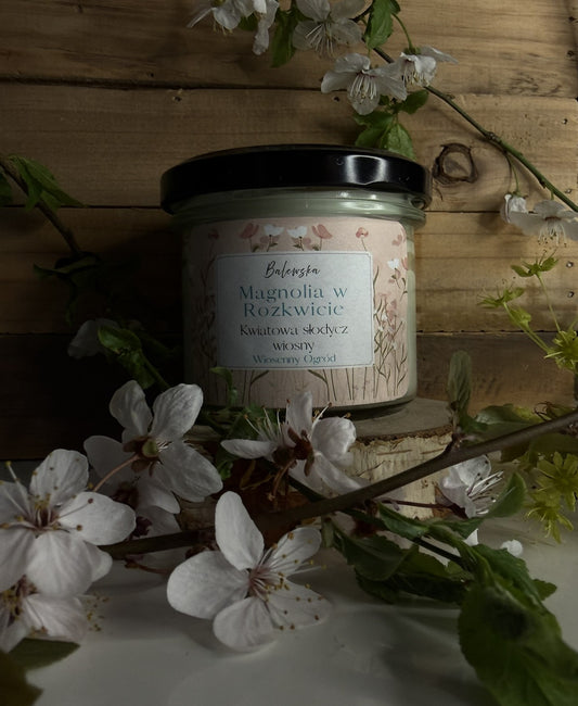 Magnolia w Rozkwicie - Świeca sojowa o zapachu Magnolii i Brzoskwini